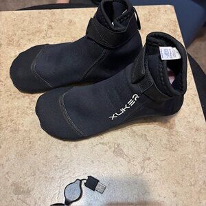 XUKER Neoprene Water Socks 3mm, Sand Proof Beach Diving Socks SZ L